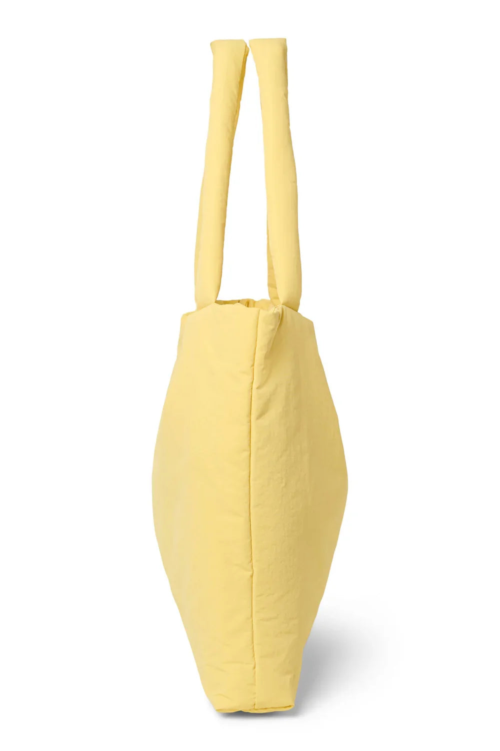 Paarse gewatteerde mom bag met textuur