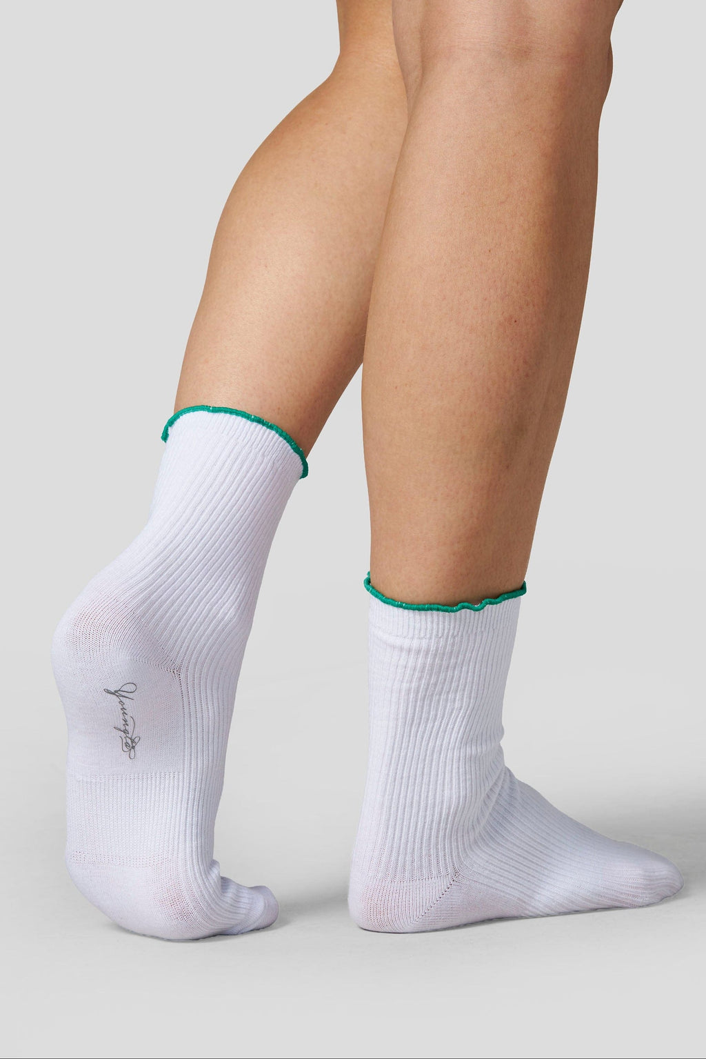 W6119 Chaussettes à volants