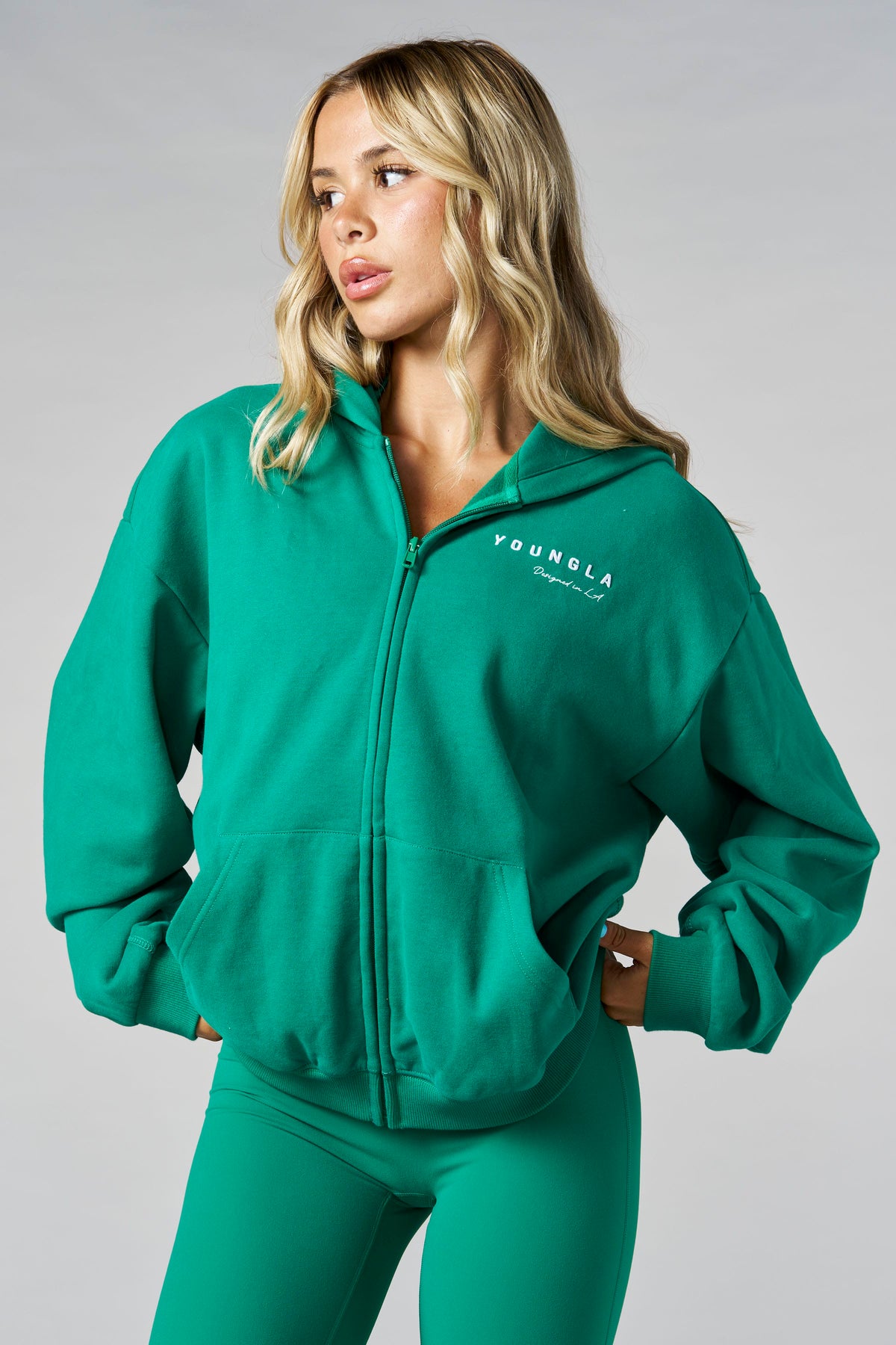 W5238 Sweat à capuche zippé confort
