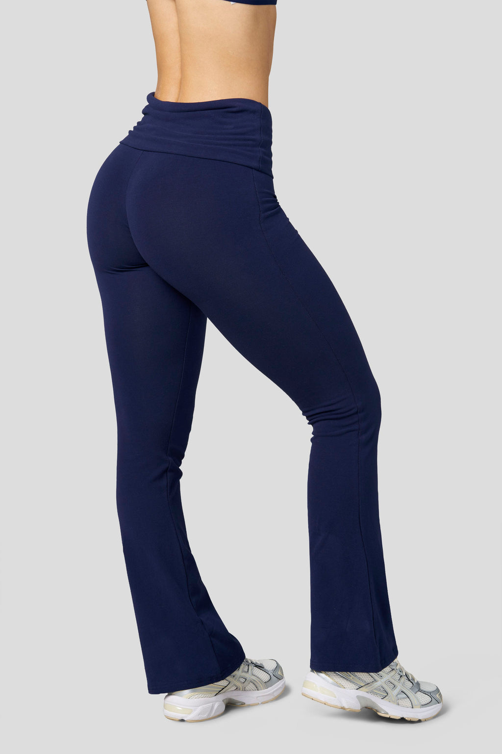 W2342 - Pantalon évasé à revers Studio Edit - COURT