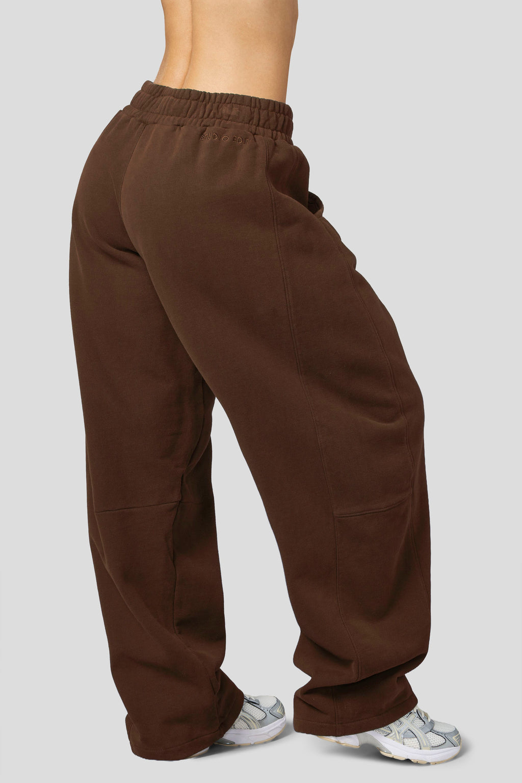 W2255 - Pantalon de jogging barrel Studio Edit nouvelles couleurs