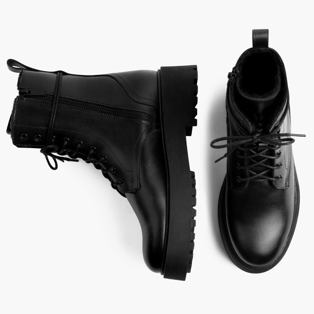 Quest | Black Shearling