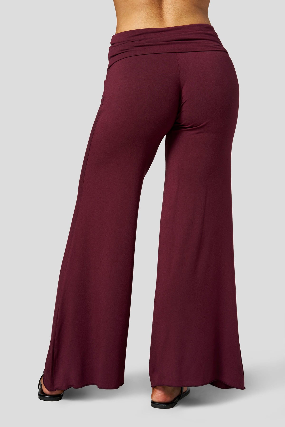 W2380 - Pantalon cache-cœur uni - Court
