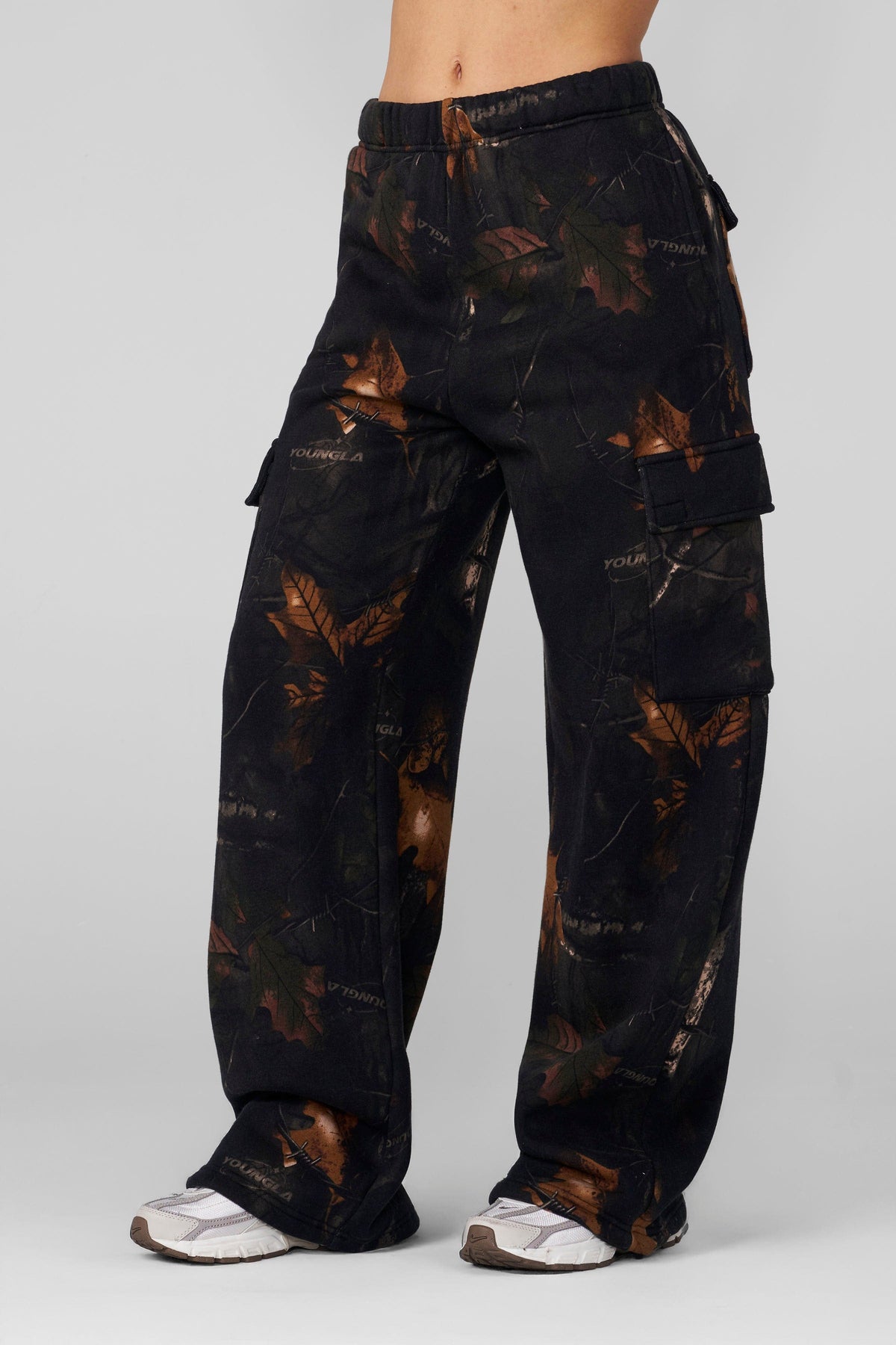 W2230 - Jogging cargo camouflage