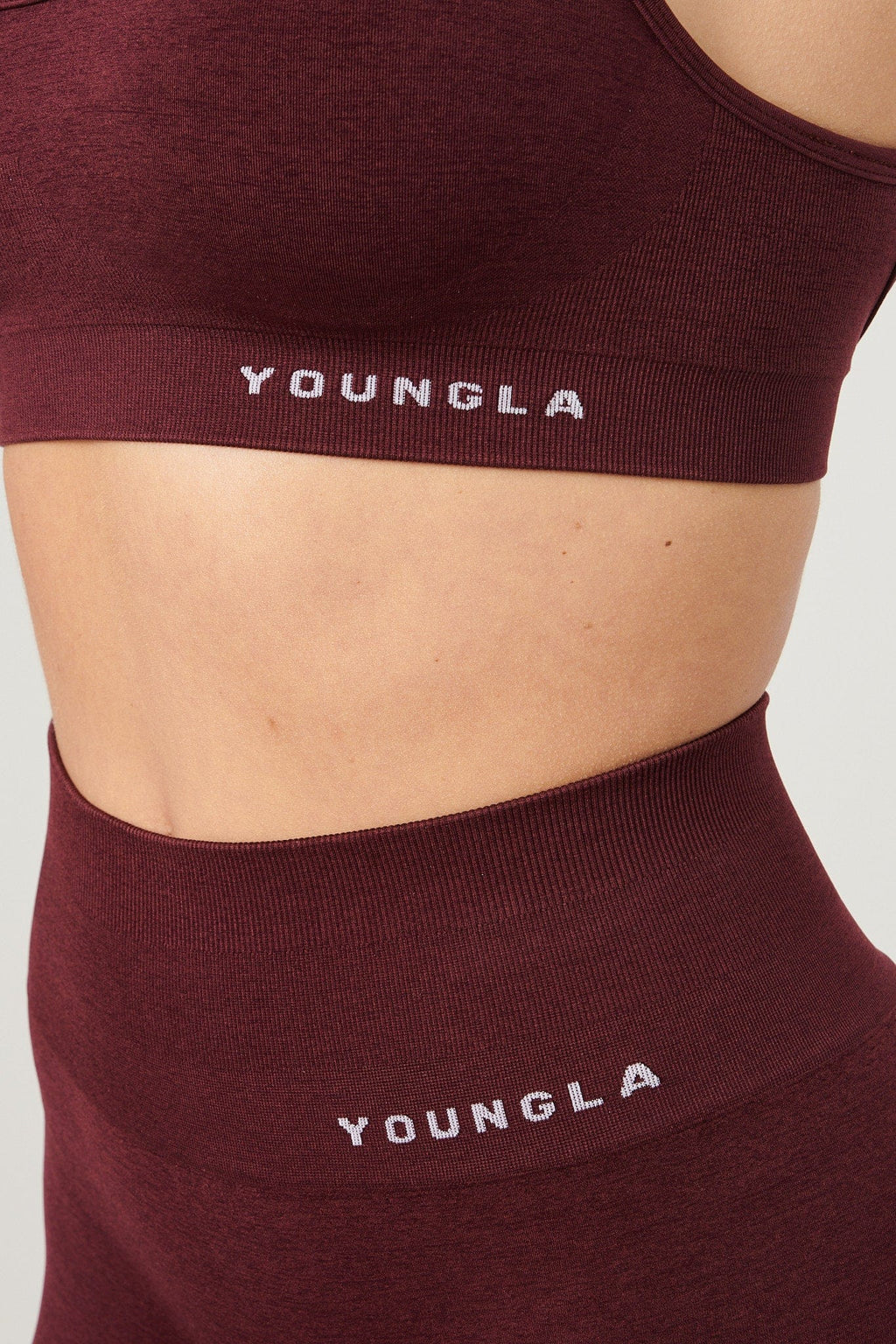 W329 - Soutien-gorge sans coutures à col rond Core