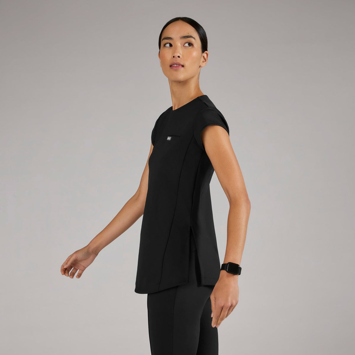 Alma Slim Crewneck Tunic Scrub Top - Black