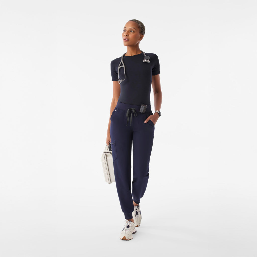 Salta Seamless Short-Sleeve Underscrub - Navy