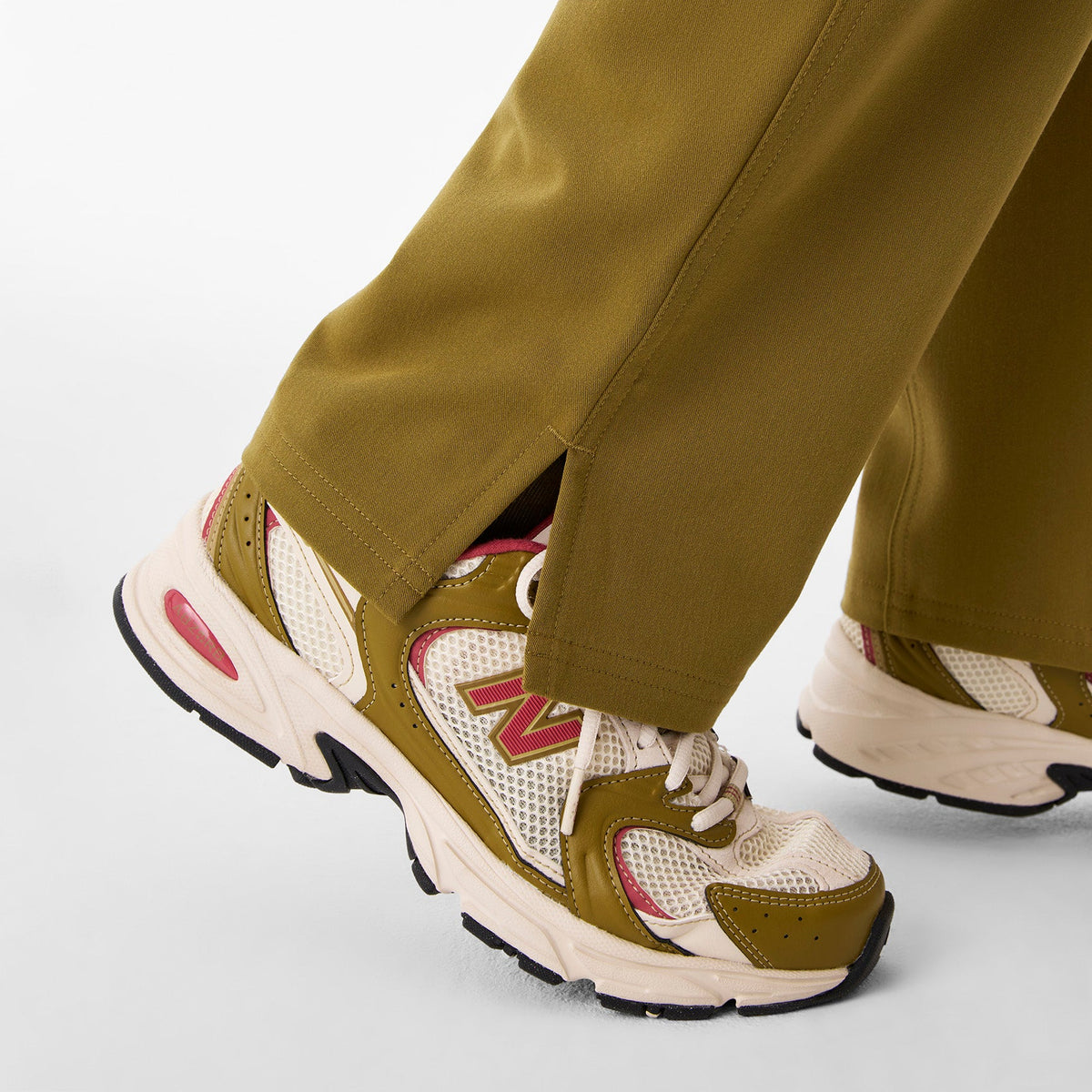 Kade Straight-Leg Scrub Pant™ - Martini Olive