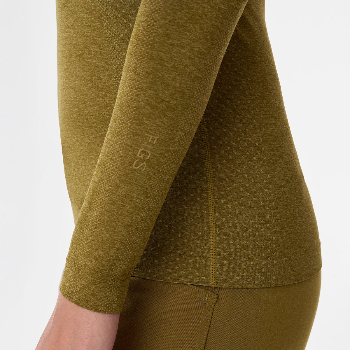 Salta Seamless Long-Sleeve Underscrub - Martini Olive