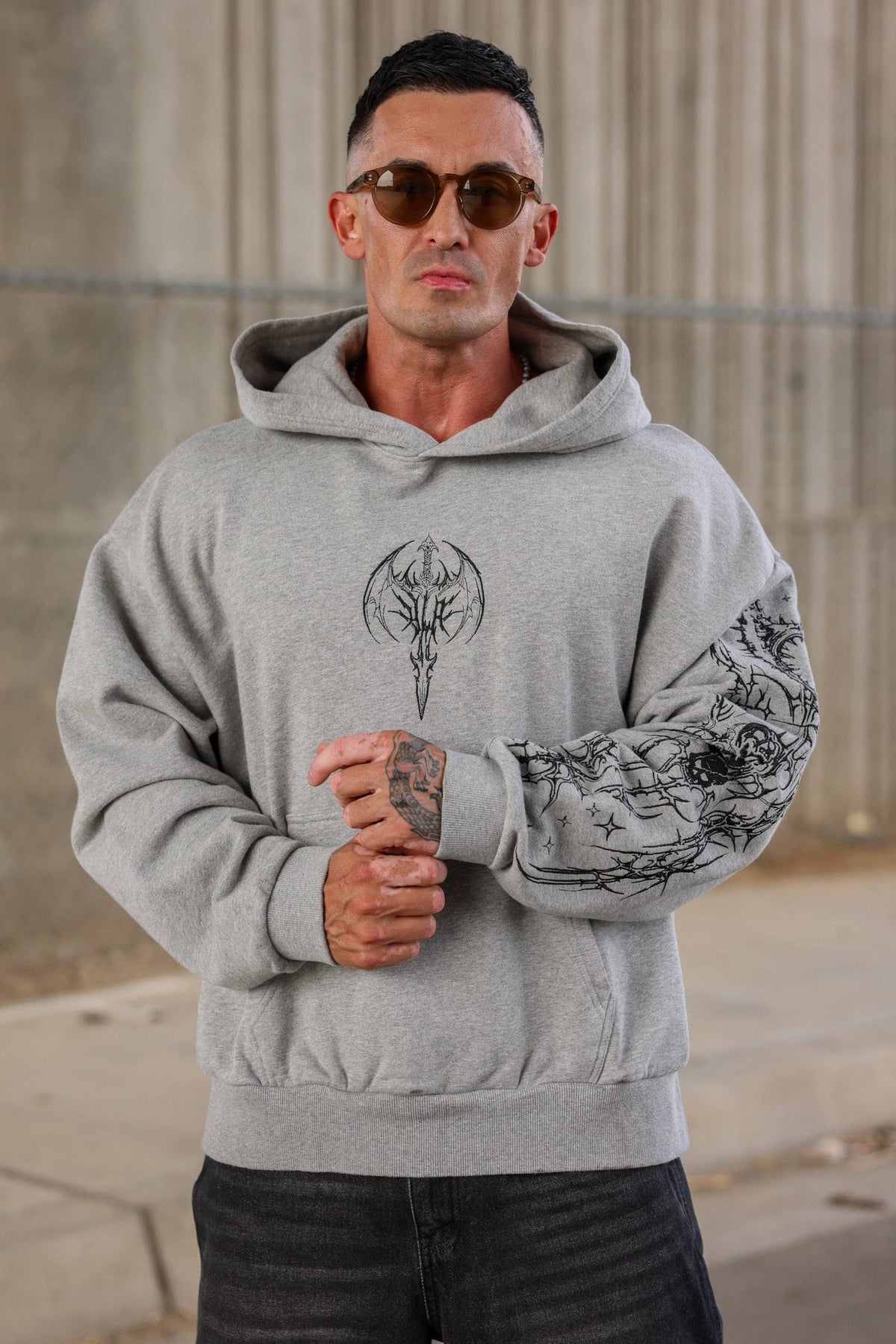 5234 - Sweat à capuche Sigil Crest
