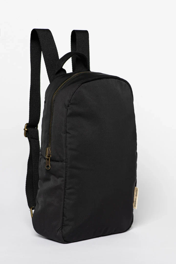 Brauner, bauschiger Mini-Rucksack
