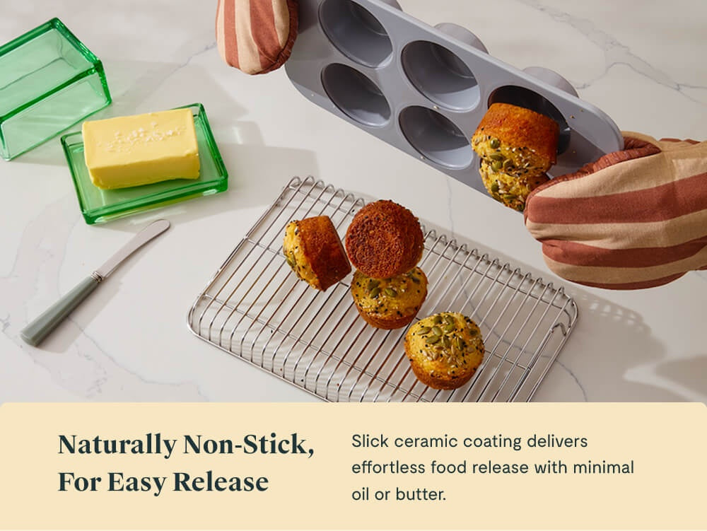 6 Cup Muffin Pan - image 3