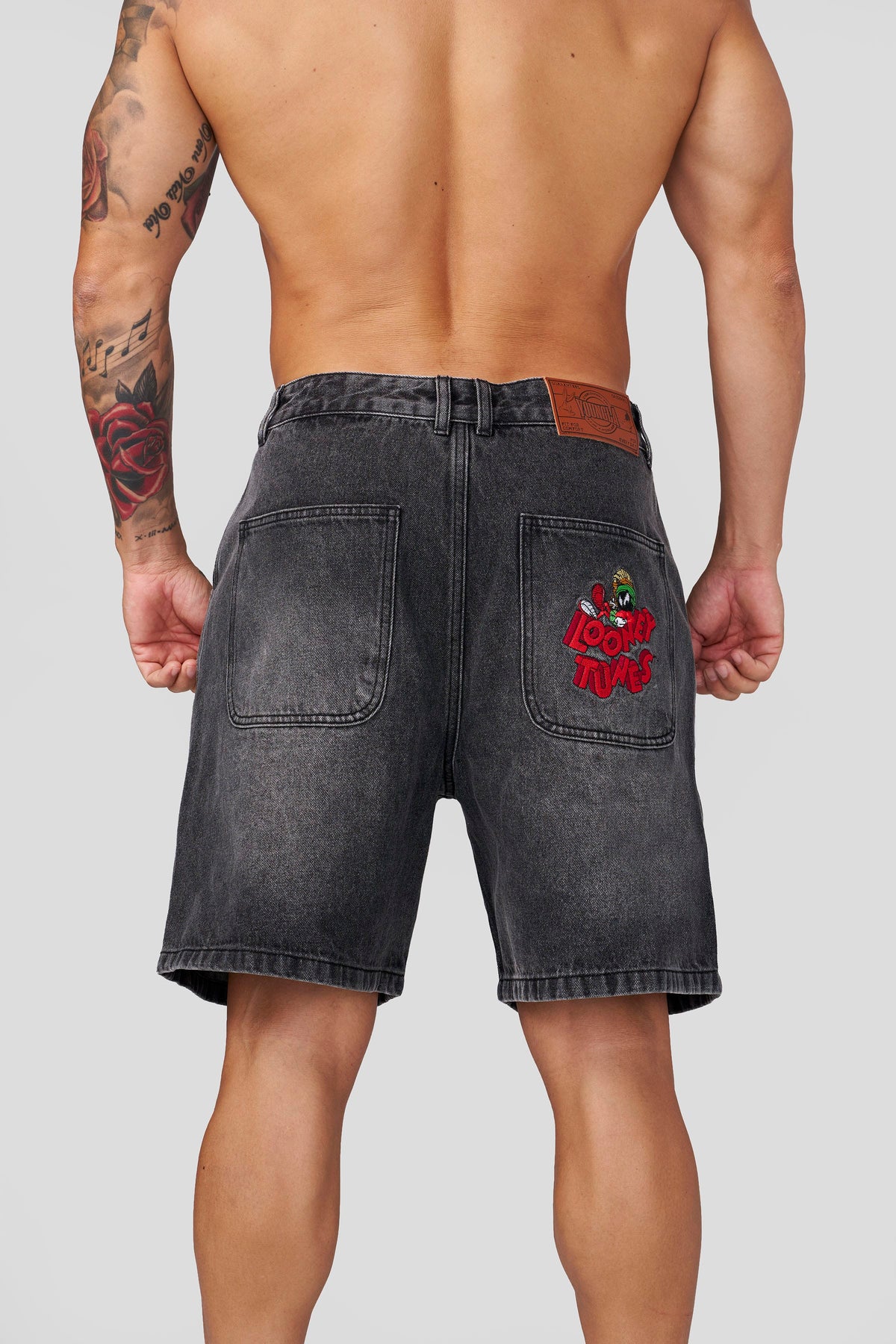 6079 - Short en jean Looney Tunes