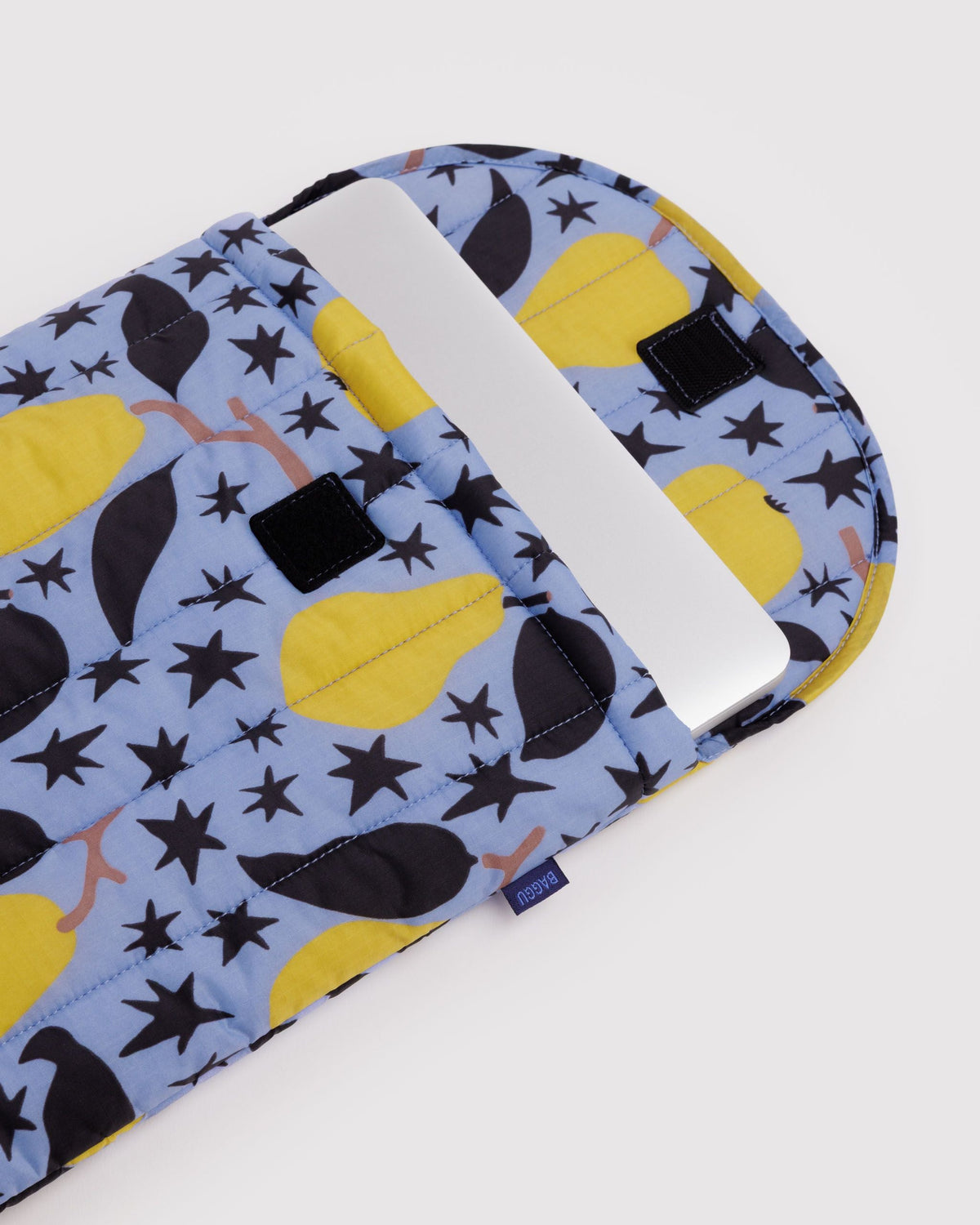 Puffy Laptop Sleeve 16" - Golden Pears - image 2