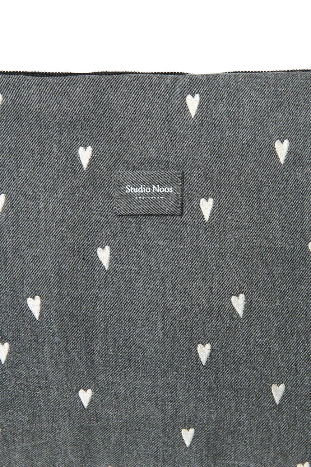 Wickeltasche aus grauem Jeansstoff "Hearts"