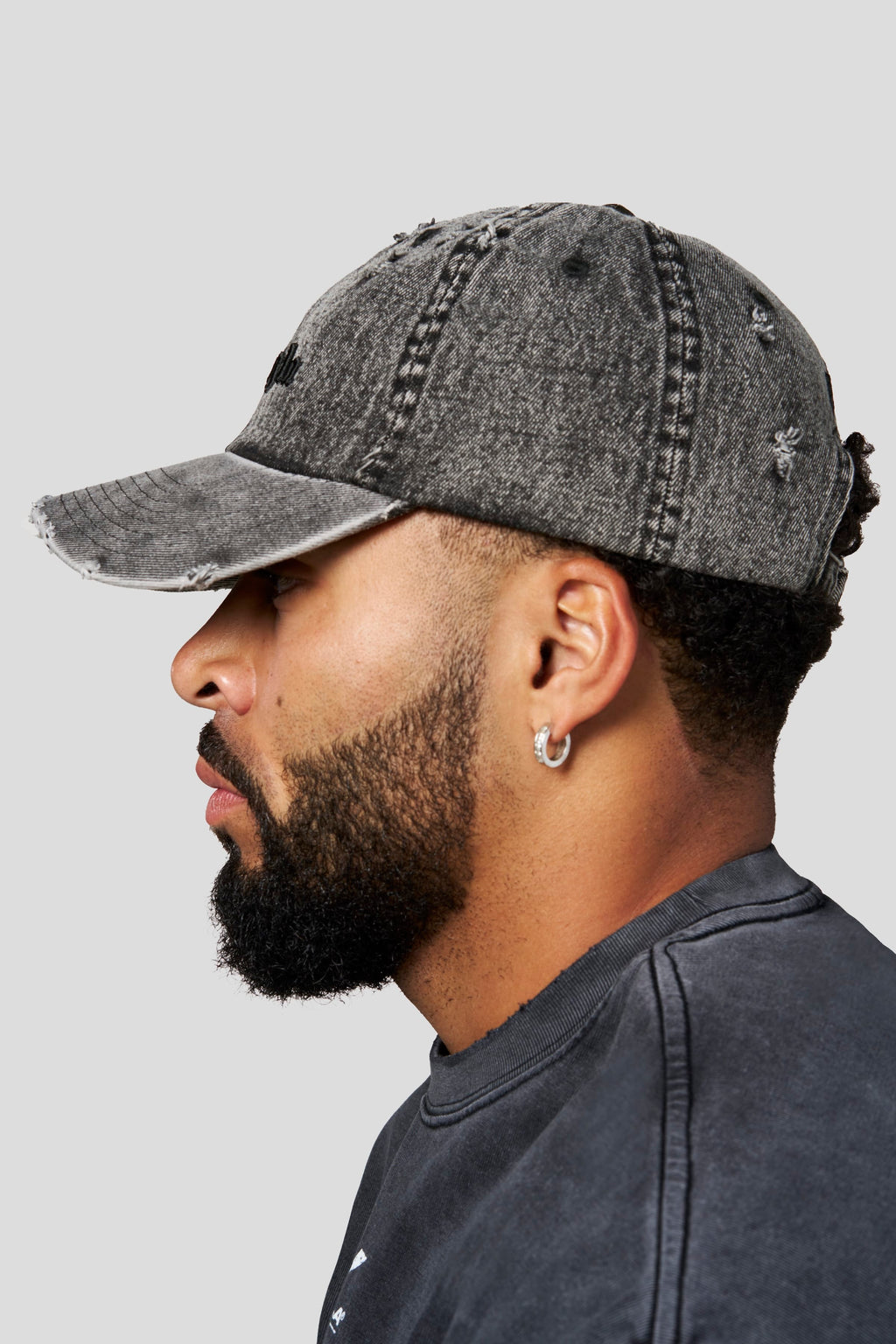9066 - Chapeaux en denim usé