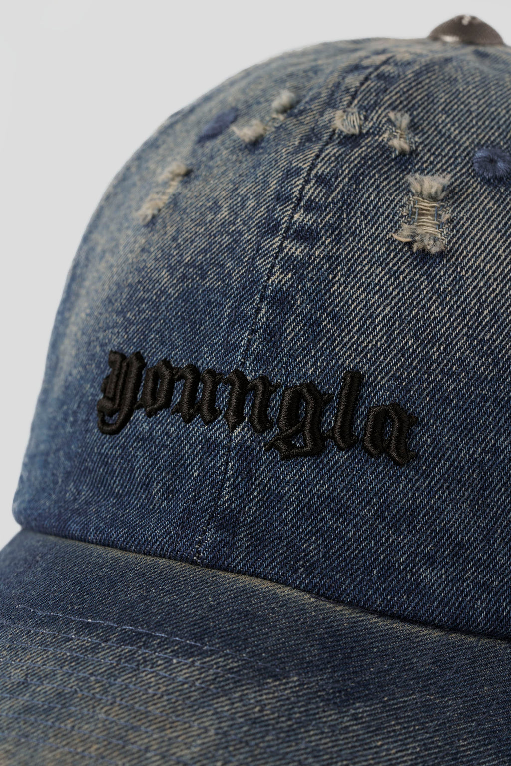 9066 - Chapeaux en denim usé