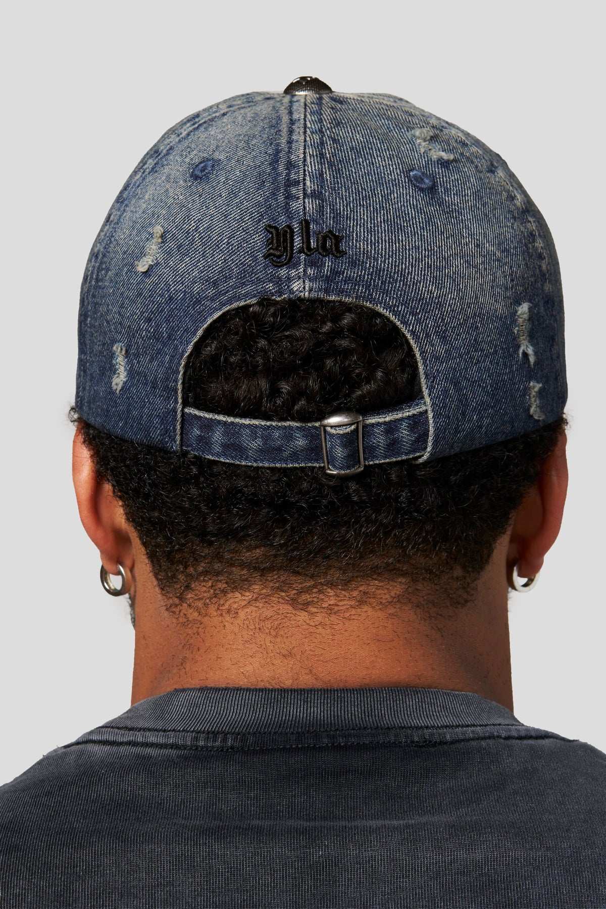 9066 - Chapeaux en denim usé