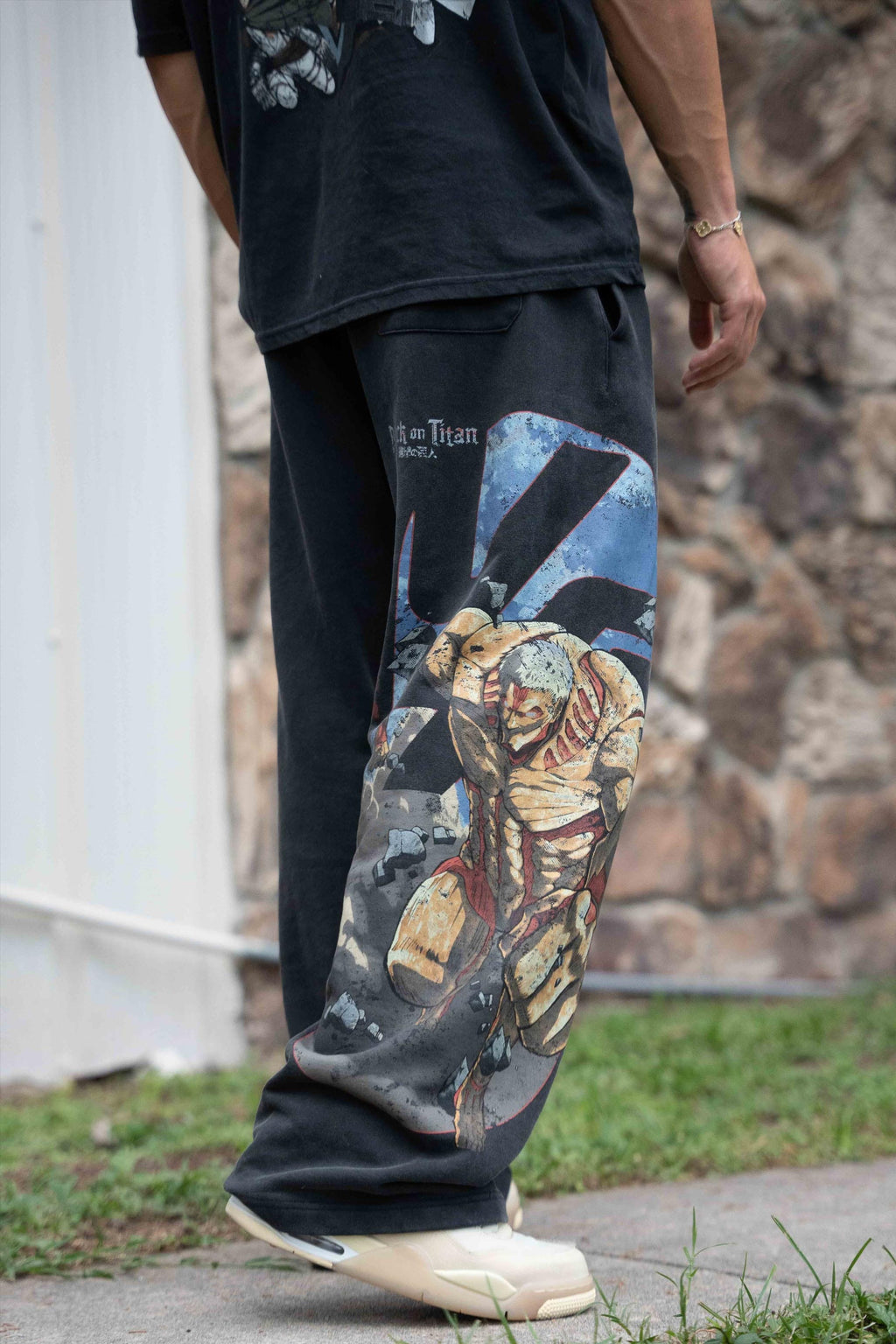 2128 - Joggers Baggy AOT© x YLA