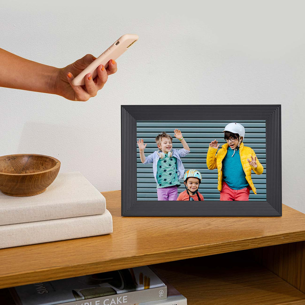 Aura Carver 10.1" Digital Picture Frame in Gravel - AFM900-BLK - image 6