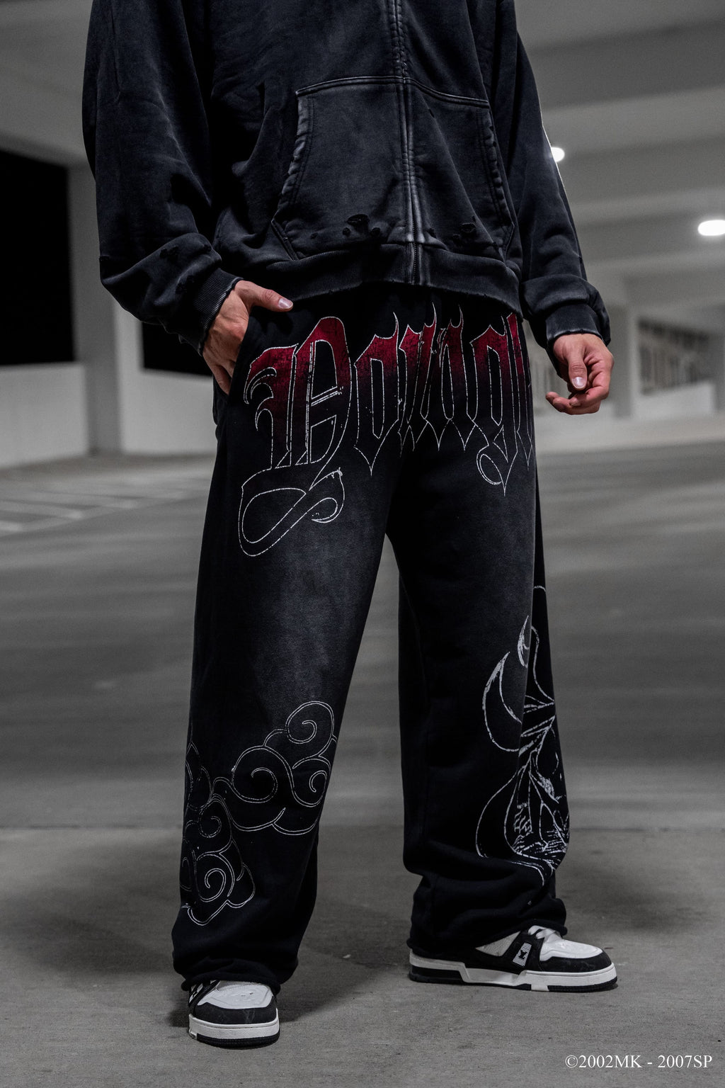 2012 - Pantalones deportivos con ilustraciones de Naruto