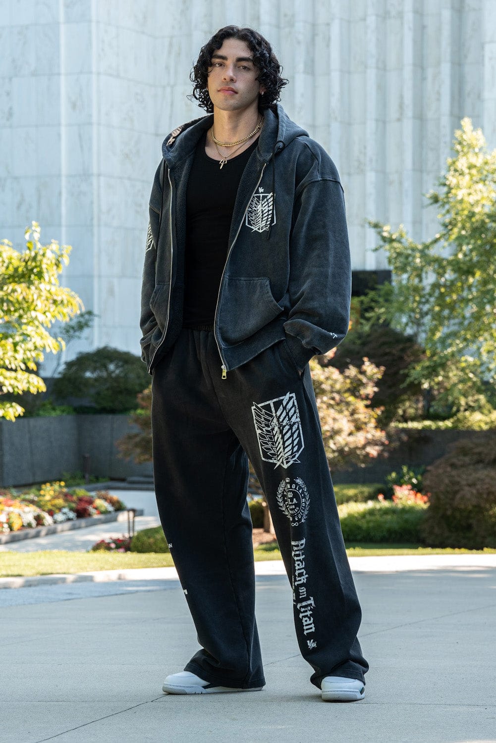 5138 - Sweatshirts zippés AOT© x YLA
