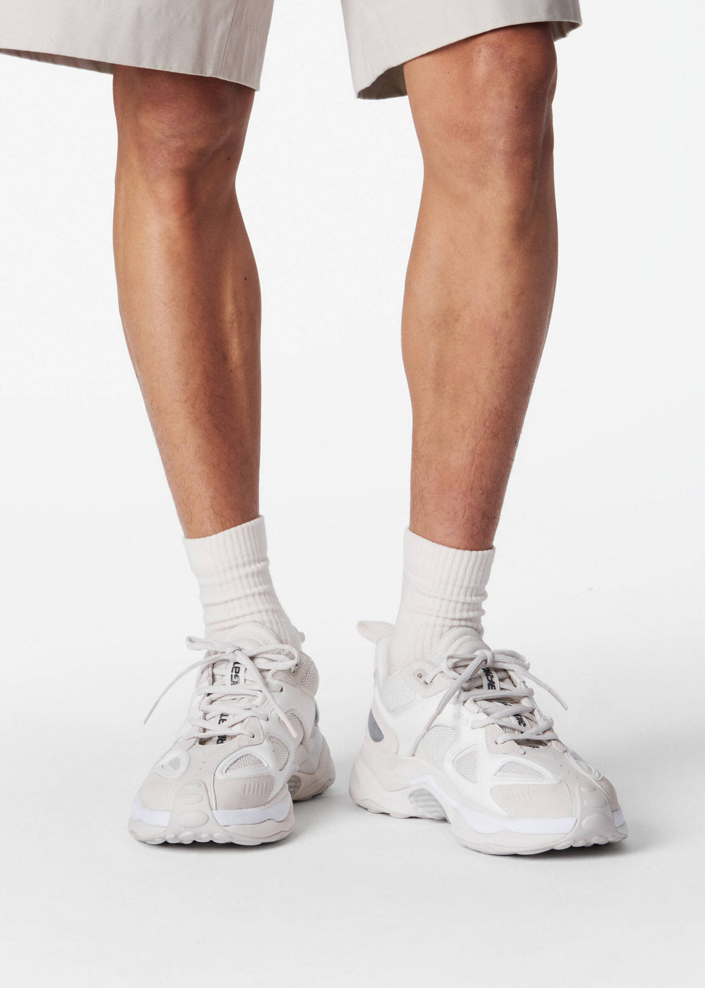 Satellite Runner - White/White - image 6