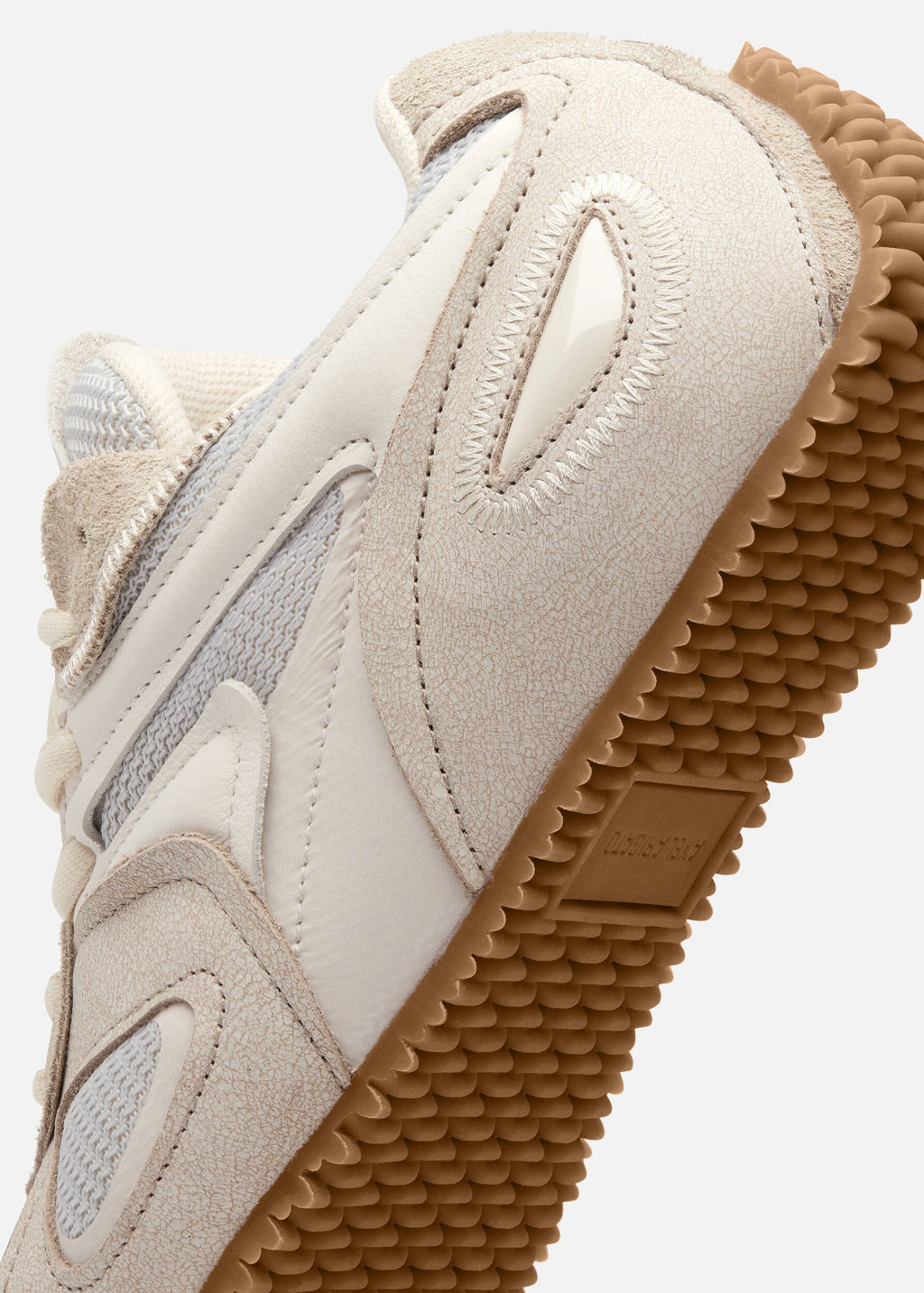 Slow Runner - Off White/Gum - image 7
