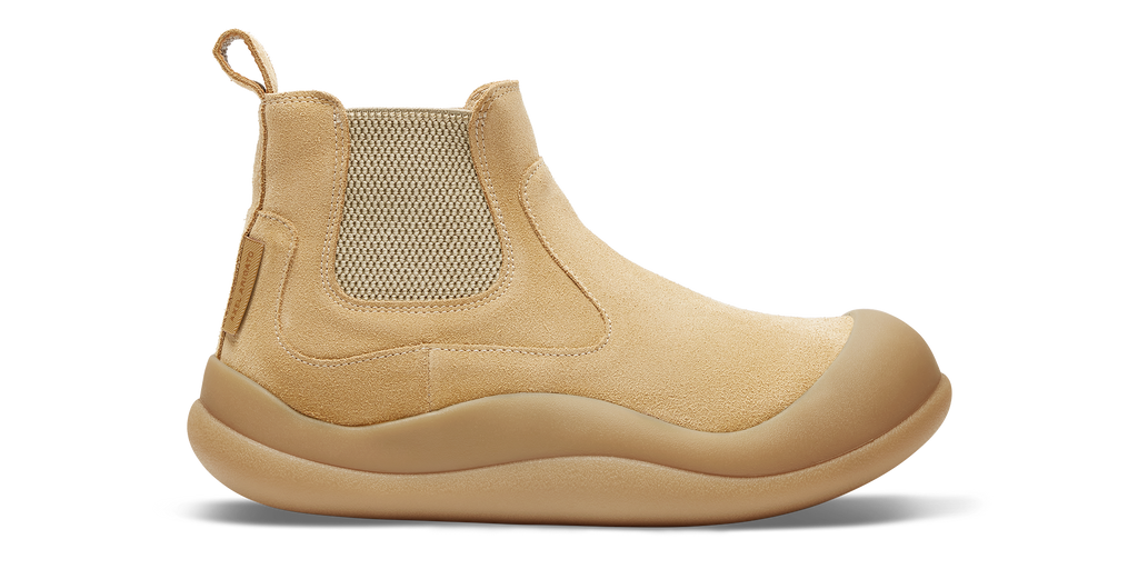 Squish Chelsea Boot - Tan/Gum - image 1