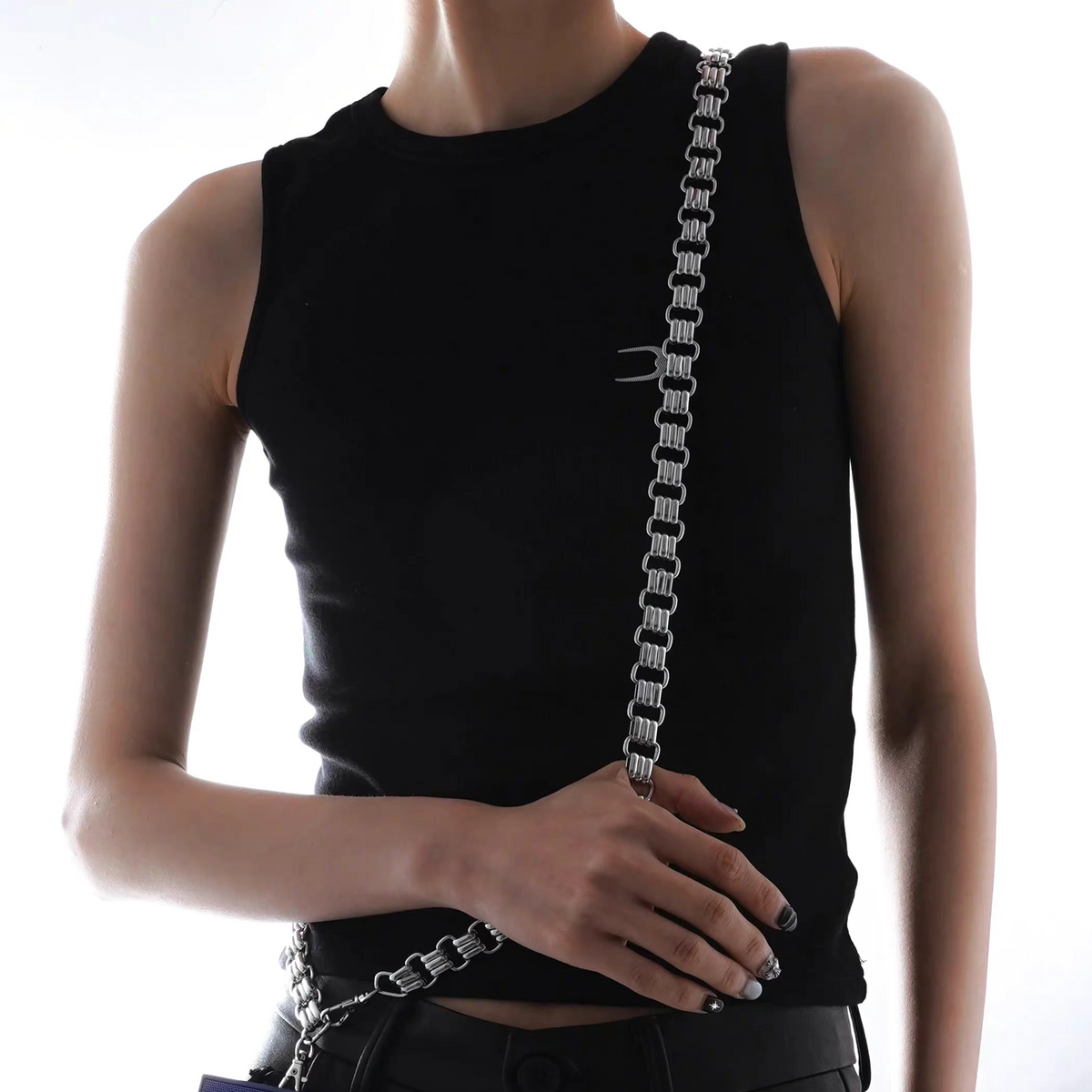 VYBES Link Waist Chain