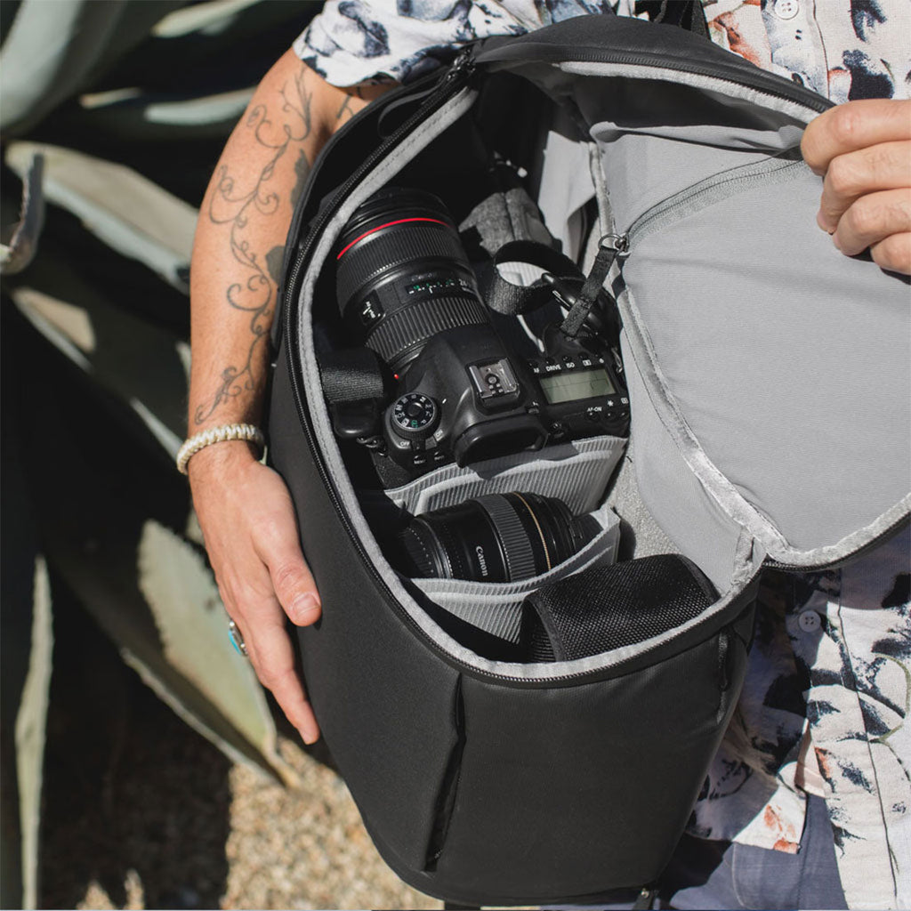Peak Design 30L Everyday Backpack V2 in Black - BEDB-30-BK-3 - image 10