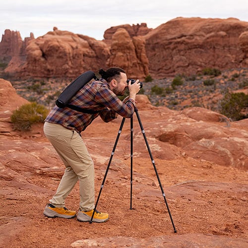 ProMaster iota 422 Ultralightweight Carbon Fiber Tripod Kit - PRO94543 - image 10