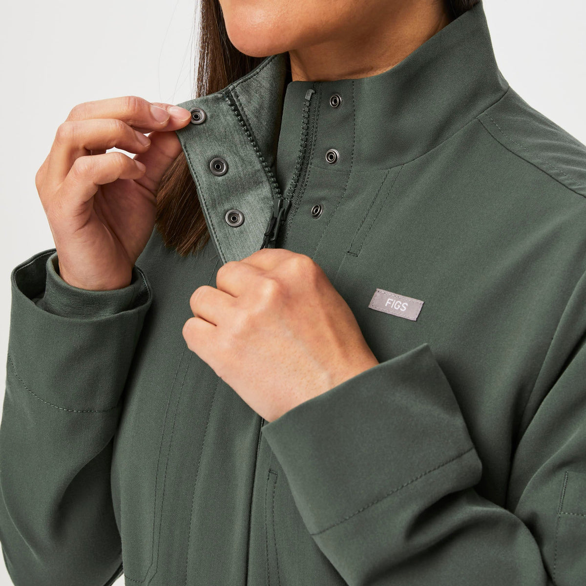 Page Scrub Jacket - Moss