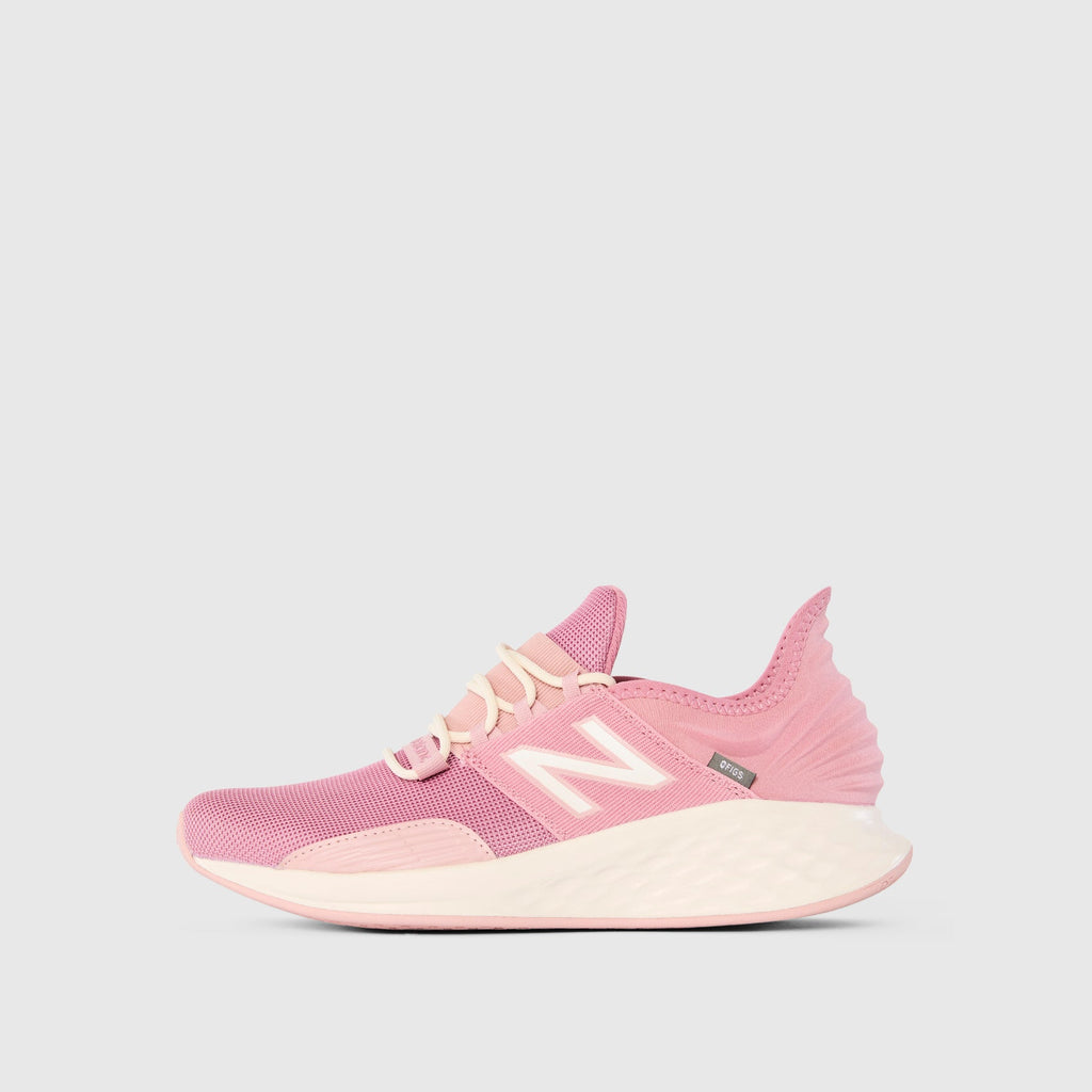 FIGS | New Balance ROAV - Chalk Pink