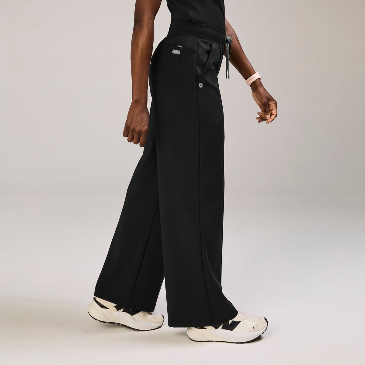 Salina High-Rise Wide-Leg Scrub Pant - Black