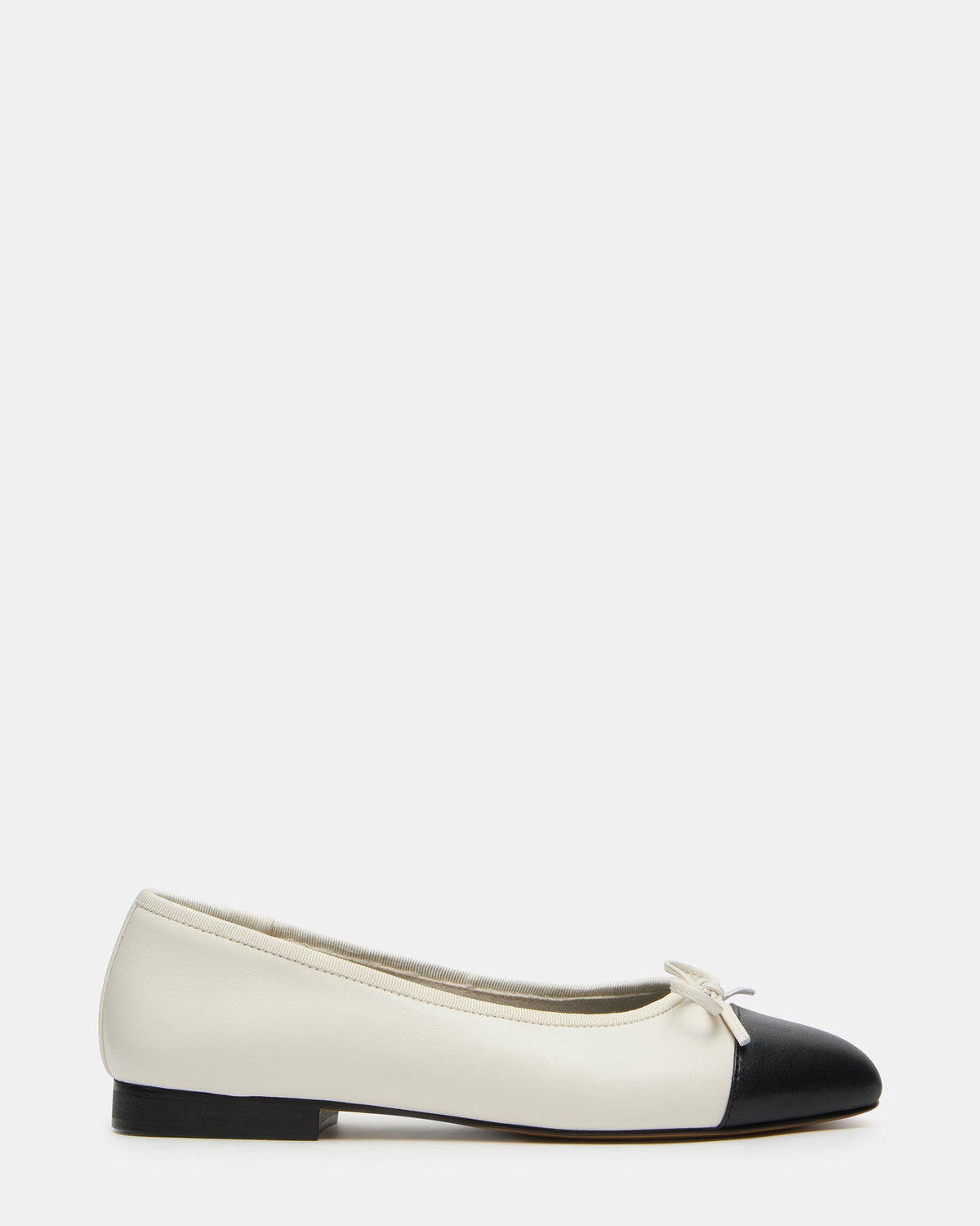 KIT White/Black Cap-Toe Women's Ballet Flat | Steve Madden