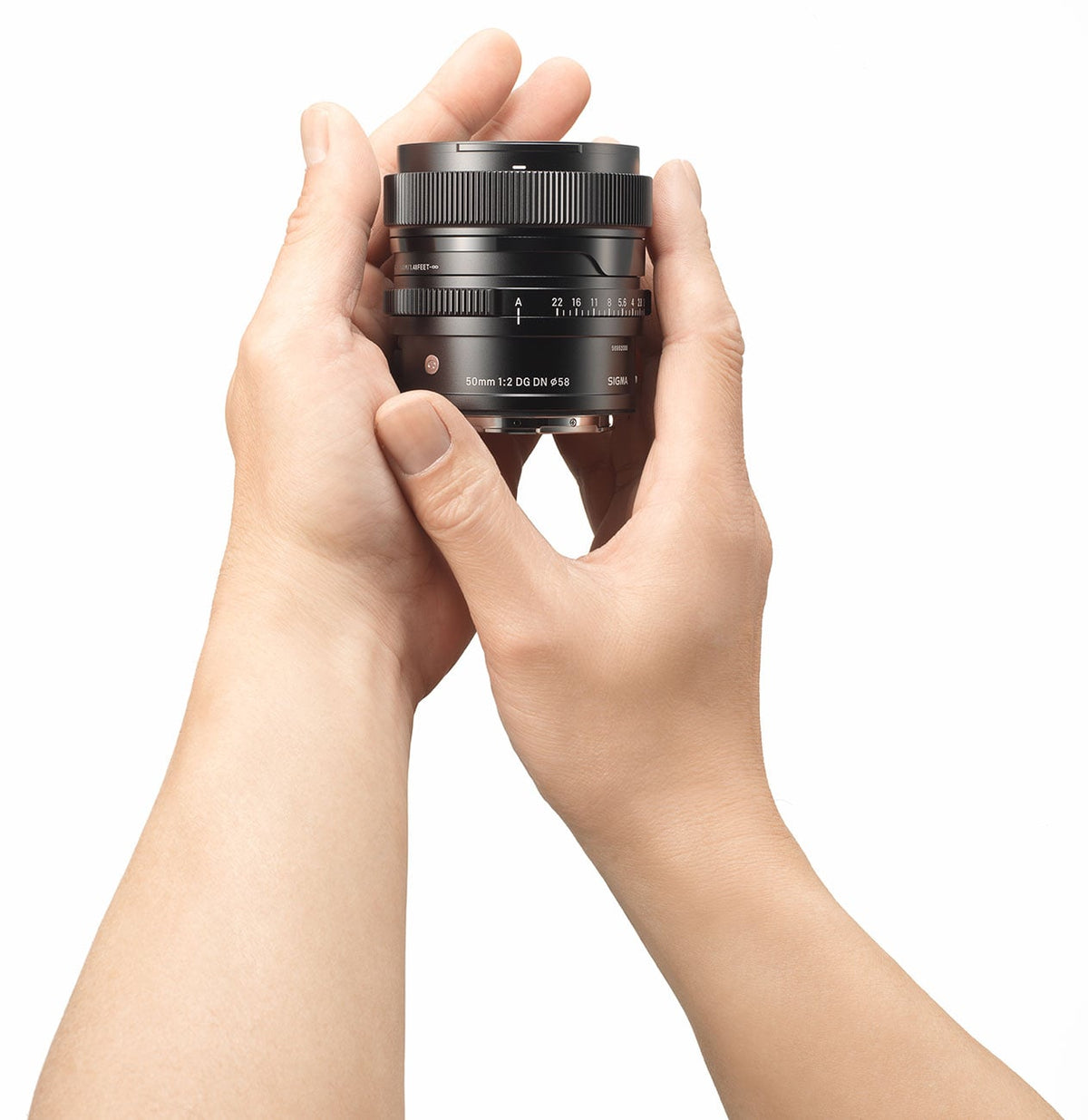 Sigma 50mm F2 DG DN Contemporary Full Frame Lens For Sony E-Mount - 314965 - image 8