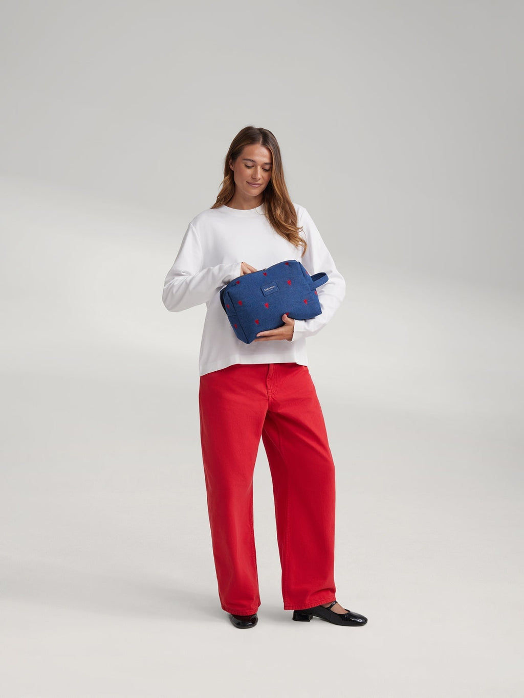 Kulturtasche aus Denim | Dunkelblau Rote Herzen