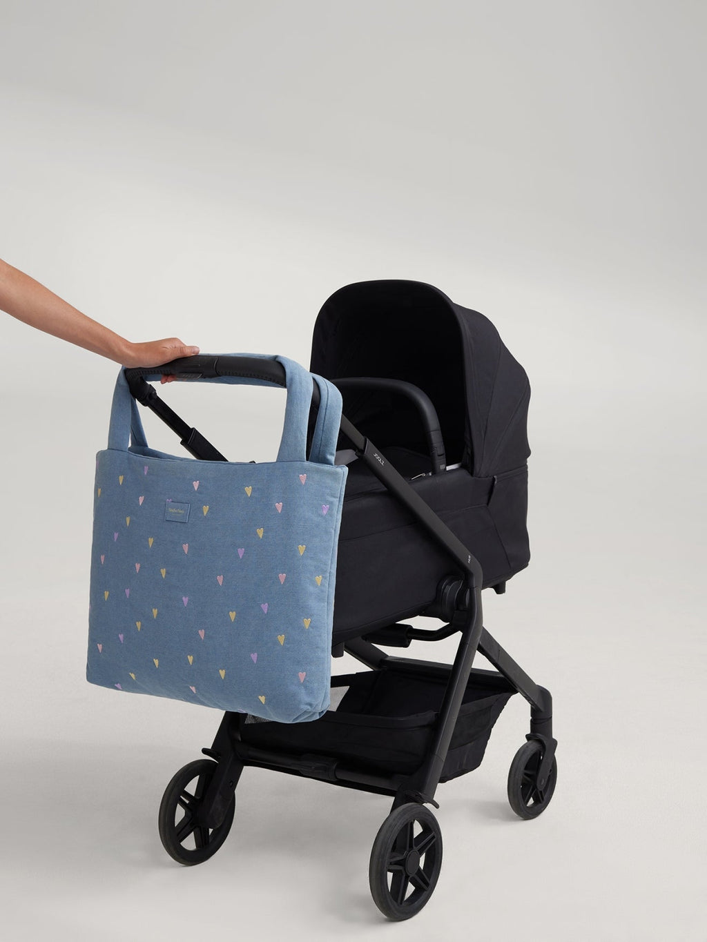 Denim Mom Bag | Lichtblauwe hartjes