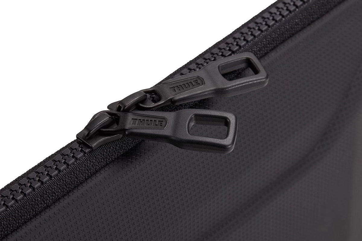 Thule Gauntlet Black Sleeve For MacBook Pro 16" - 3204523 - image 4