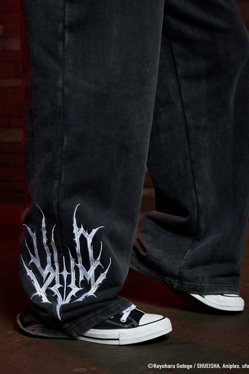 W2242 - Demon Slayer: Kimetsu no Yaiba - Pantalon de jogging