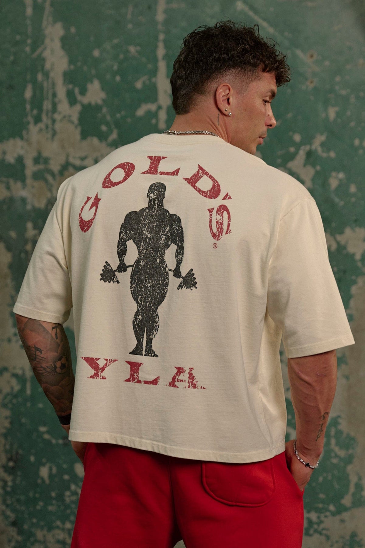4002 - T-shirts New Age Golds Gym