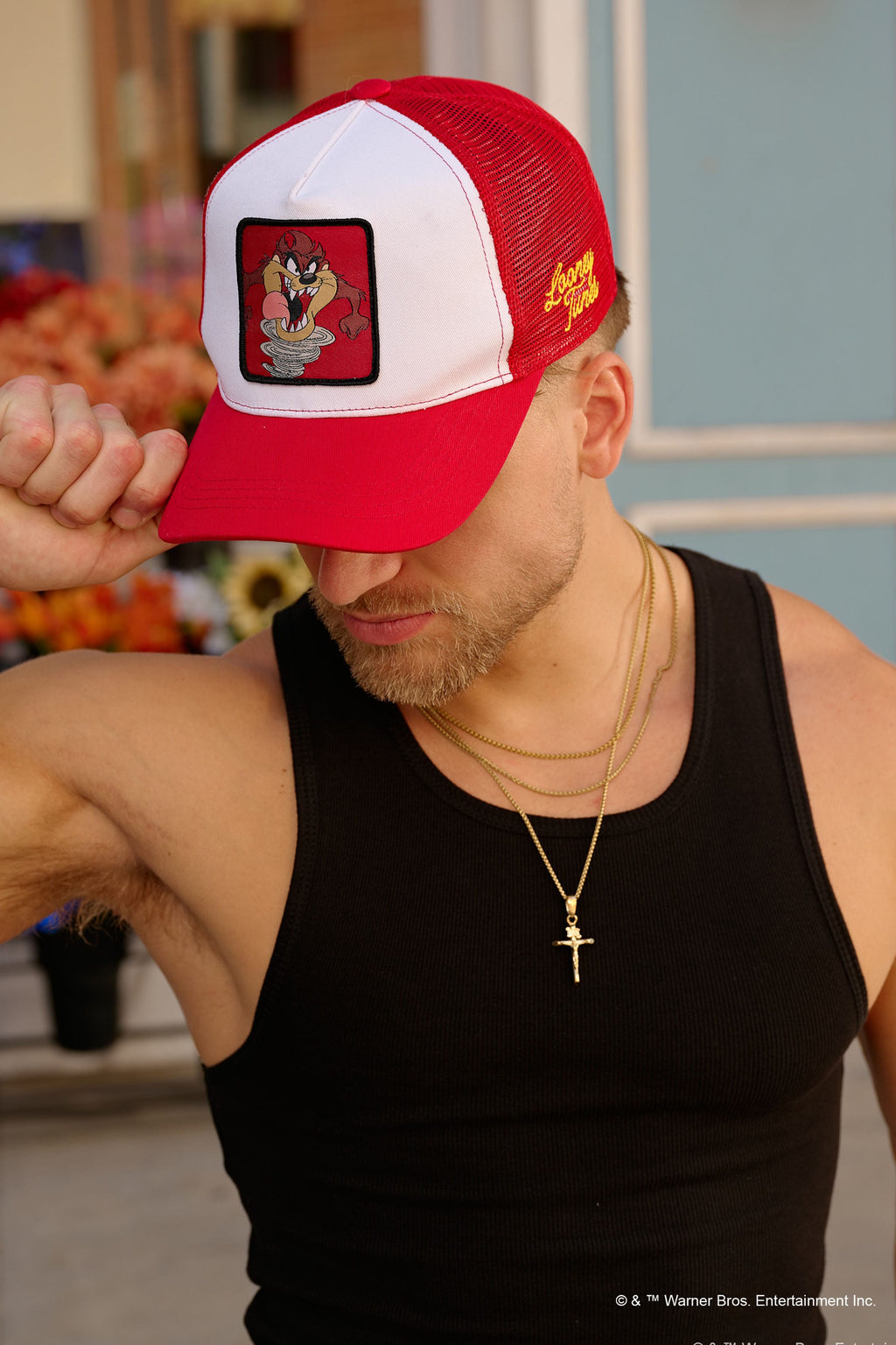 9135 - Casquettes trucker à écusson Looney Tunes