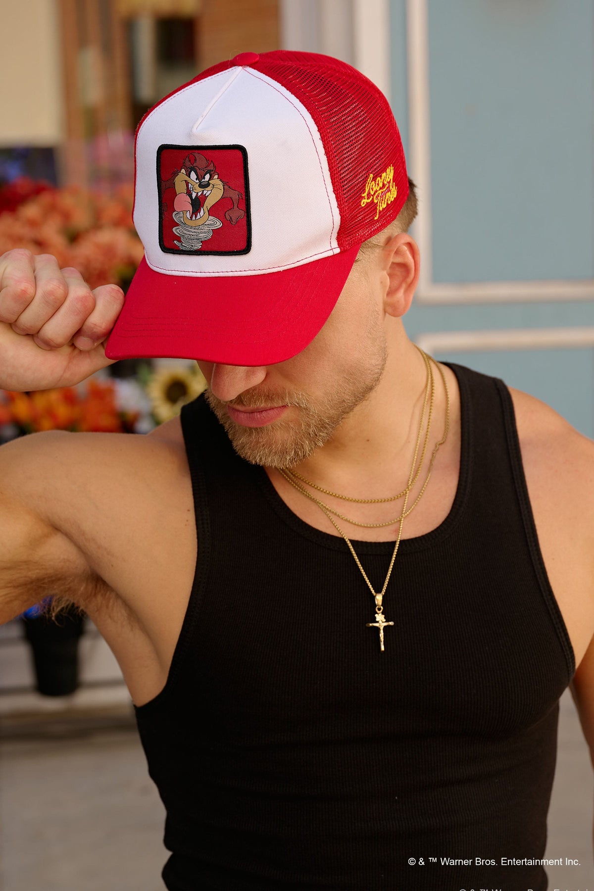 9135 - Casquettes trucker à écusson Looney Tunes
