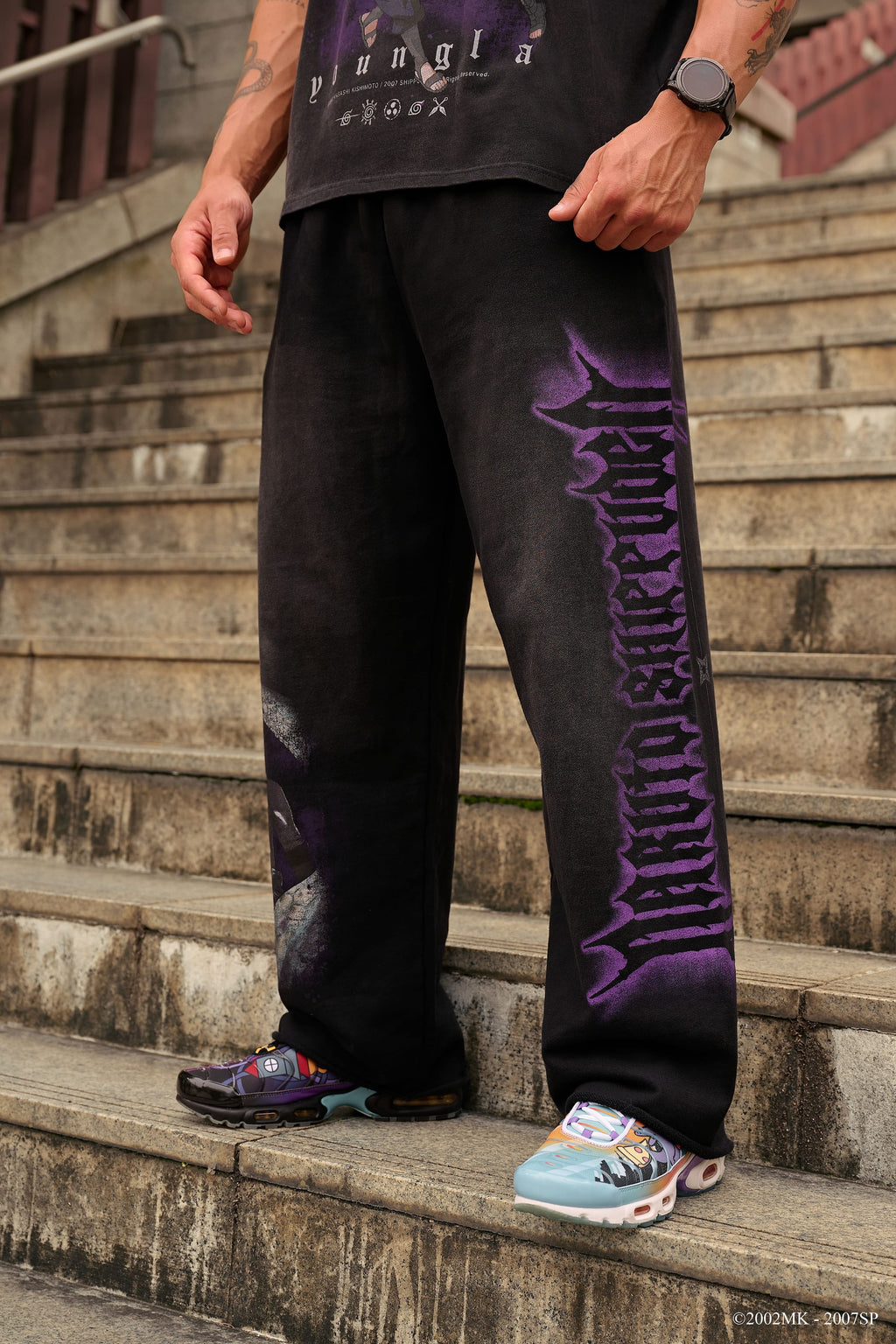 2012 - Pantalones deportivos con ilustraciones de Naruto
