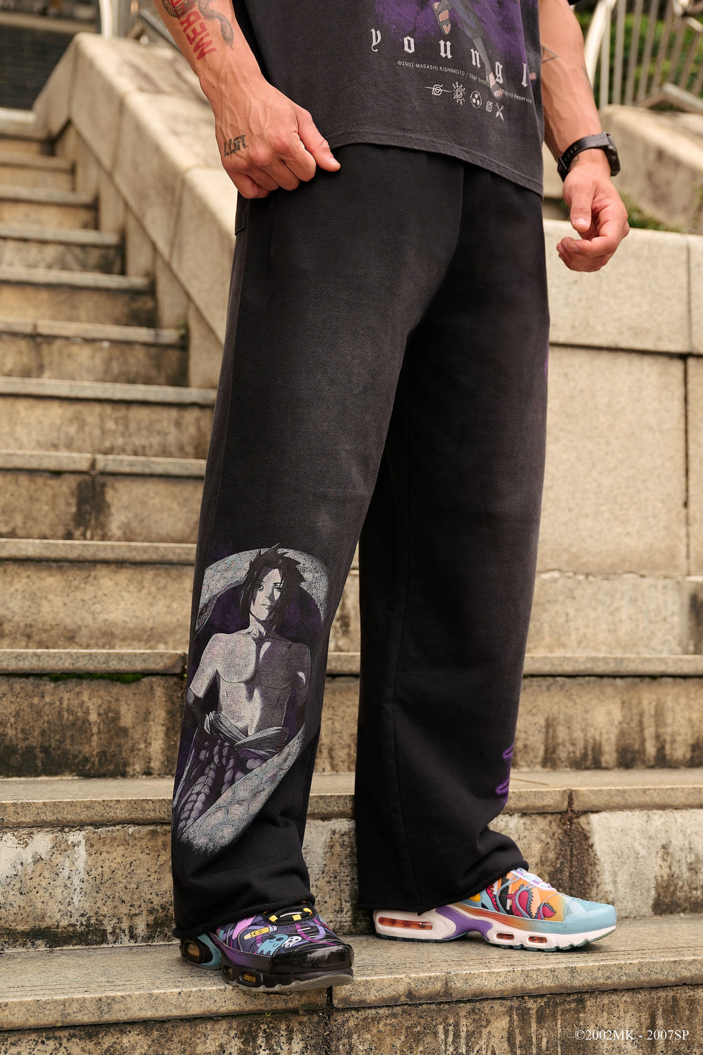 2012 - Pantalones deportivos con ilustraciones de Naruto