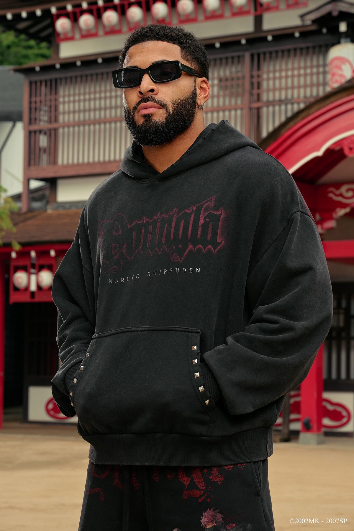 5083 - Sweat à capuche Naruto Stud Artwork