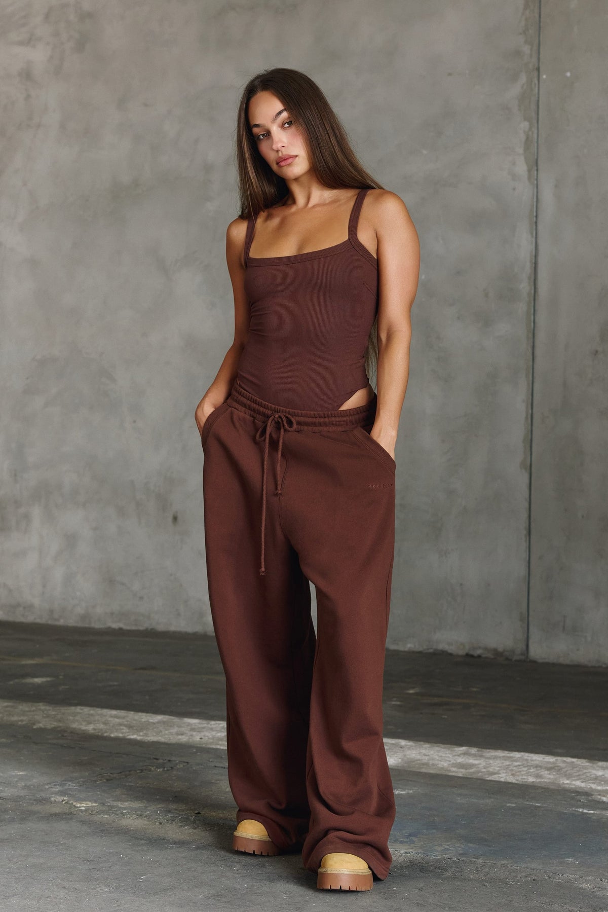 W2296 Pantalon de jogging super baggy