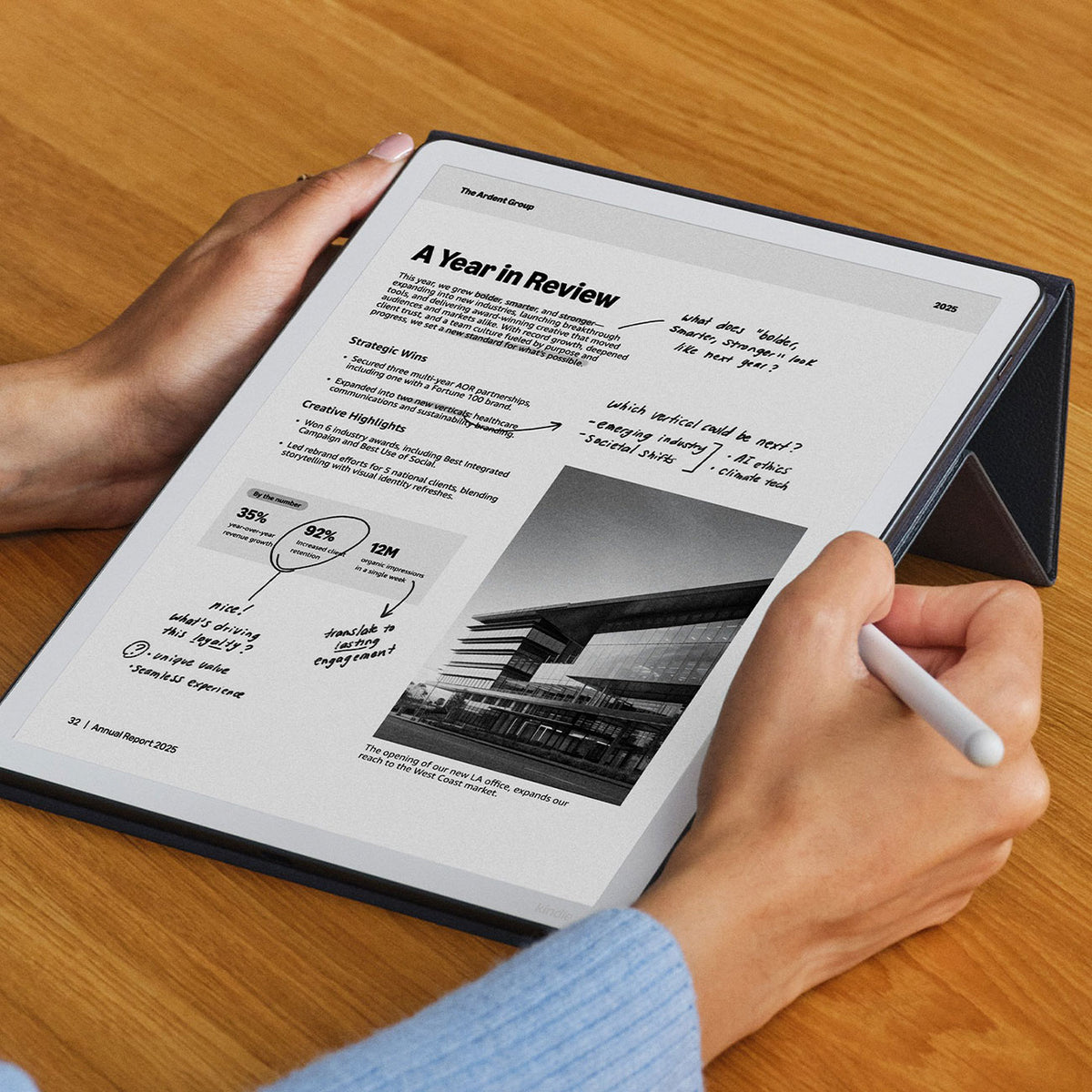 Amazon Kindle Scribe with Front Light 11-Inch 32GB in Graphite - B0DVQQGMCZ - image 4