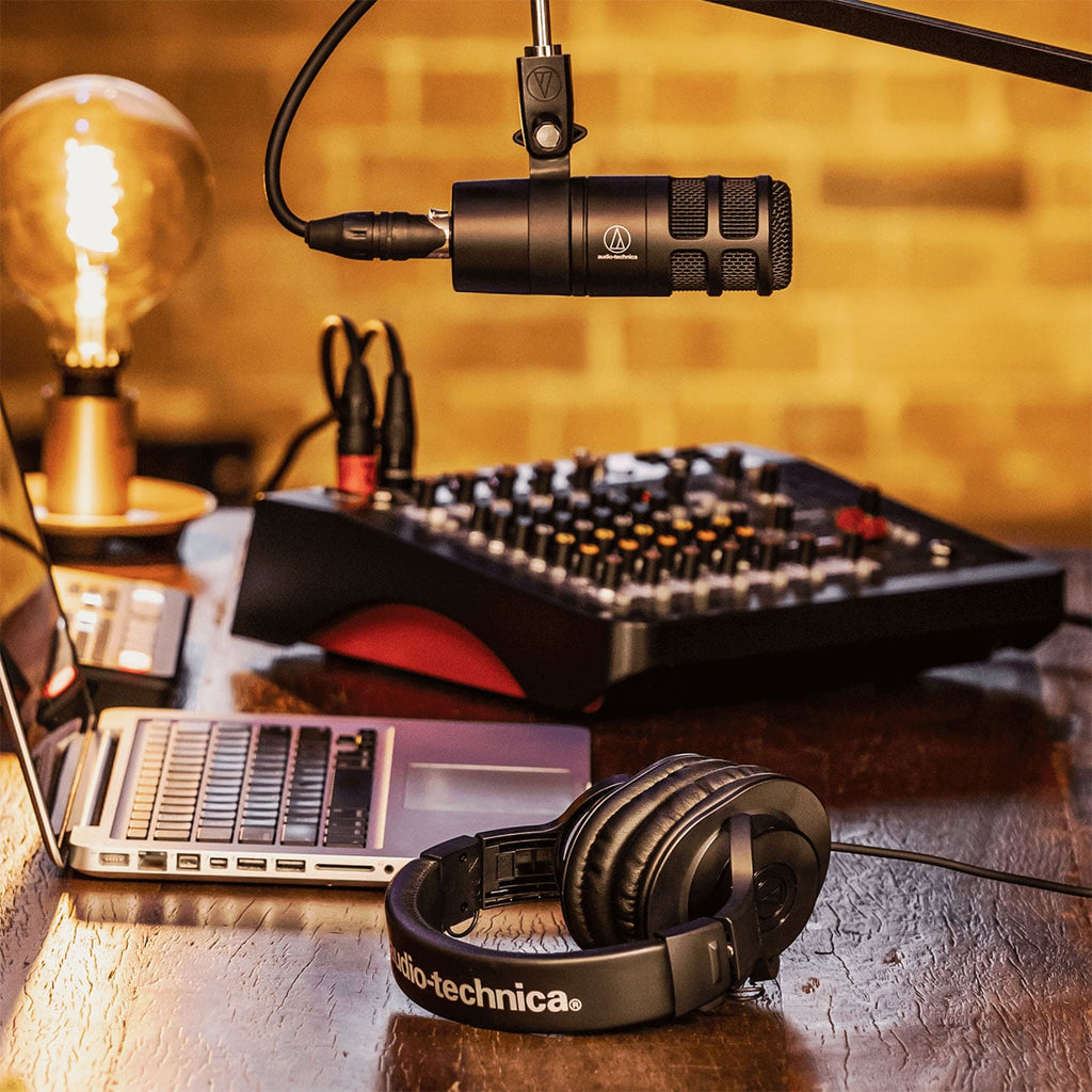 Audio-Technica Hypercardioid Dynamic Podcast Microphone - AT2040 - image 3
